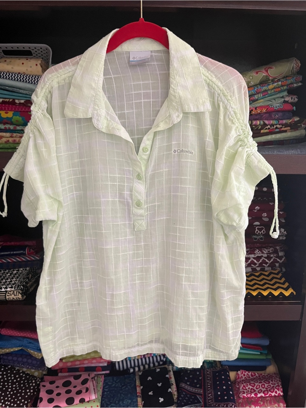 Columbia Light Green Short Sleeve Button-Front Shirt